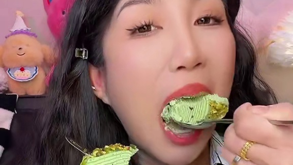 重新发一下 呜呜呜又被抬了 我也太难了吧