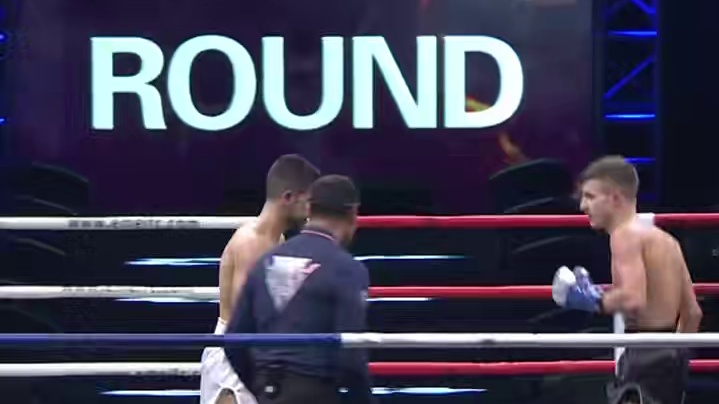 拳击的魅力，不到最后一刻永远不知道结果！#峨眉传奇 #搏击 #格斗 #体育