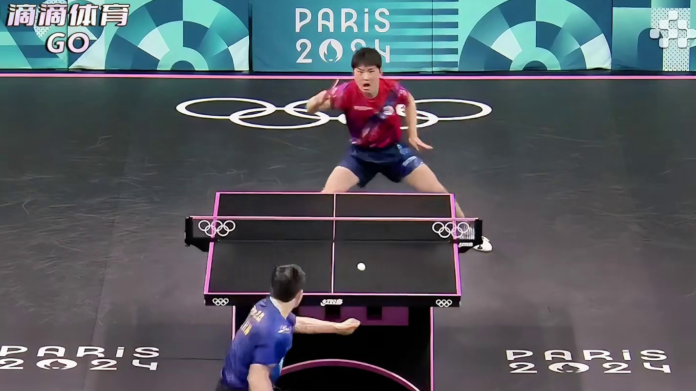 张本智和与樊振东的这一板极限拉扯，告诉你谁的反手更加无敌