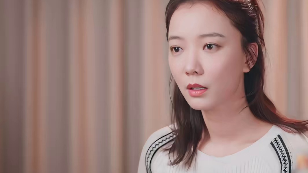 原来明星也逃不过世俗，王珞丹生日当天被催婚，佘诗曼遗憾没孩子