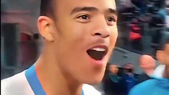 看似随意一脚，实则惊艳全场