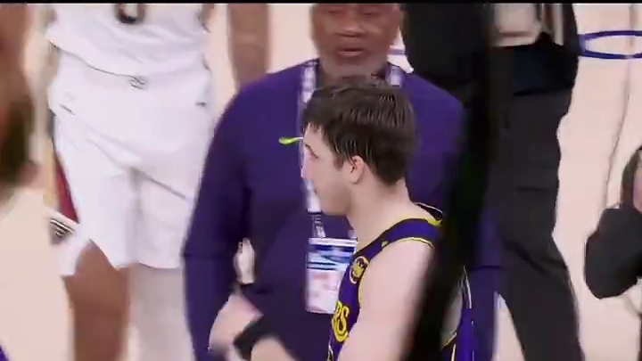 湖人升至西部第三，东契奇35分，里弗斯30分，詹姆斯27分