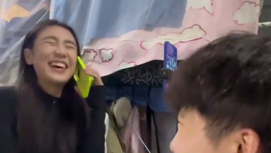 我是真的每个号都很爱看啊！#小熊的奇思妙想 #网红 #变装 #颜值 #被蹬