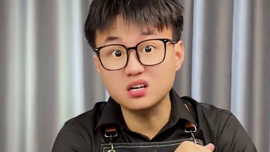 椰子冻真能能把水果刀都干废嘛？ #迪拜巧克力雪糕 #美食测评 #网红美食 #真实测评 #内容启发搜索