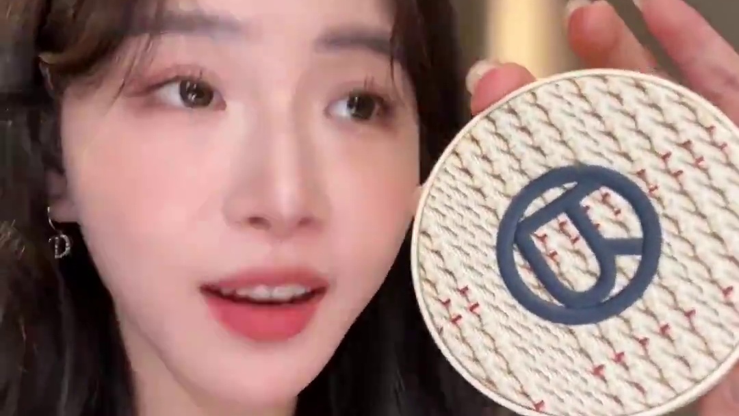 欧莱雅黑胖子气垫专场特批机制来了！只要九十来块！ #气垫 #底妆 #欧莱雅黑胖子 #种草