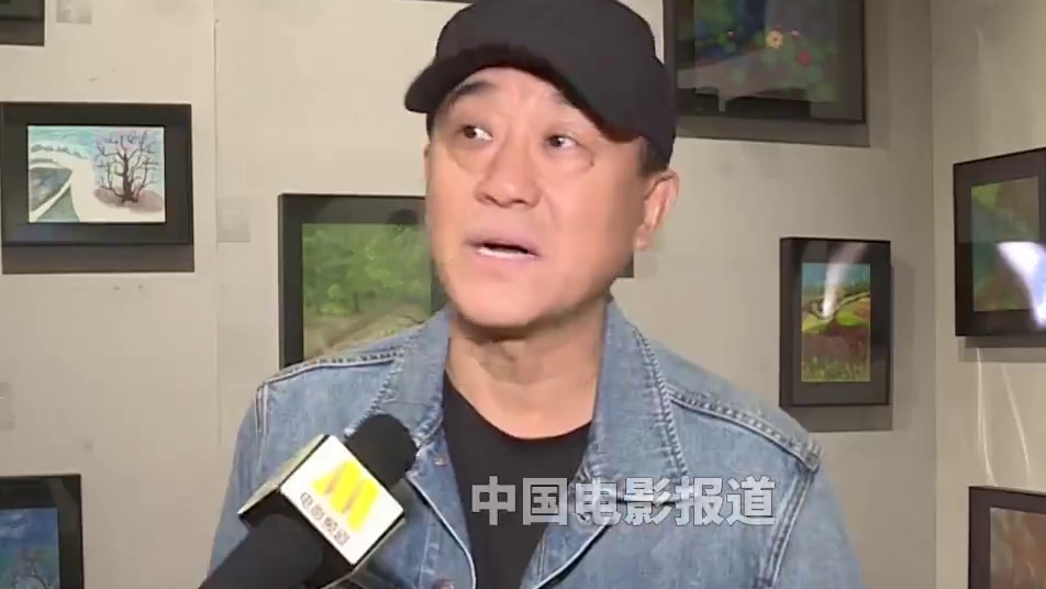 #何冰说考大学前被巩俐伍宇娟震撼到 #何冰 说考#中央戏剧学院 之前，在学校门口看到了#巩俐 和伍宇