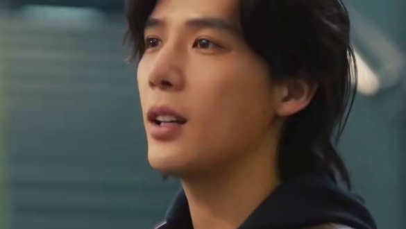 周水从婚庆摄影师到爆款导演，他和大吉的爱情才是真正的势均力敌吧！！！#值得爱   #值得的爱是托举你