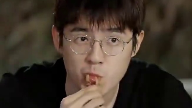 五哈团为了吃的豁出去了，全部都喊要，陈赫：你彪啊，啥都喊要！HAHA  #鹿晗 #陈赫 #邓超 #彭