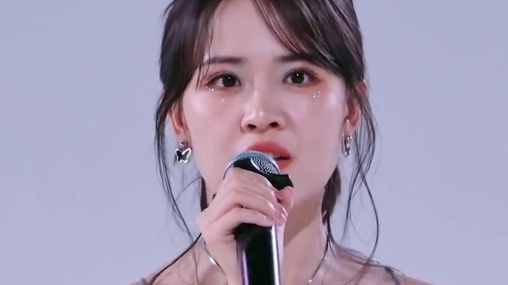 自信自律不内耗，还能及时给到情绪价值，叶童完全是理想中的职场前辈啊#叶童 #乘风2025 #女性力量