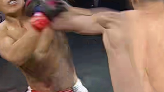 龙三格斗环球拳王巡回赛 嘎呐VS丁真珠