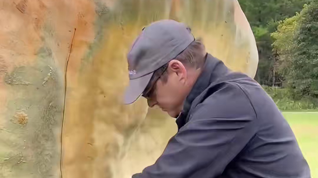 巨型南瓜制作南瓜灯 #大南瓜 #南瓜灯制作 #南瓜 #巨型南瓜 #种南瓜