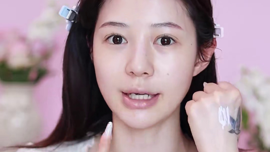 适合淡颜的春夏水光肌手拿把掐｜自带呼吸冰透感 来降温一夏#妆容分享 #降温妆 #妆教