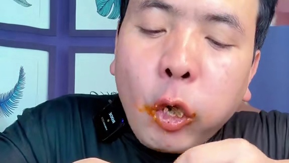 蒜蓉羊头 一天不吃羊头浑身难受，今天还是吃胡辣羊头#吃羊头 #妈呀太香了 #蒜蓉羊头 #放羊娃胡辣羊