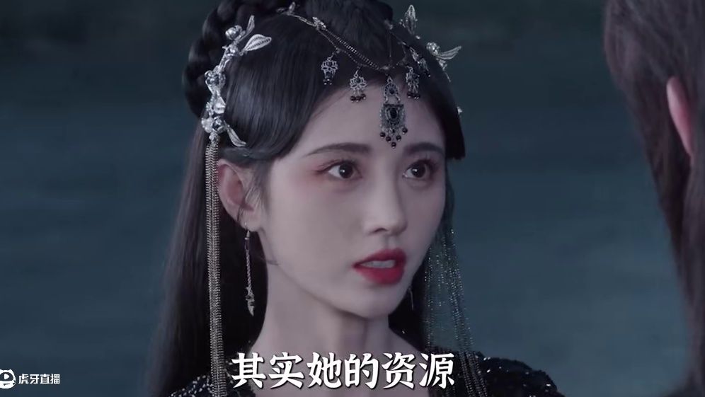 《月鳞绮纪》杀青，鞠姐能靠此打破观众的刻板印象吗？ #鞠婧祎 #月鳞绮纪 #陈都灵 #影娱热点团  