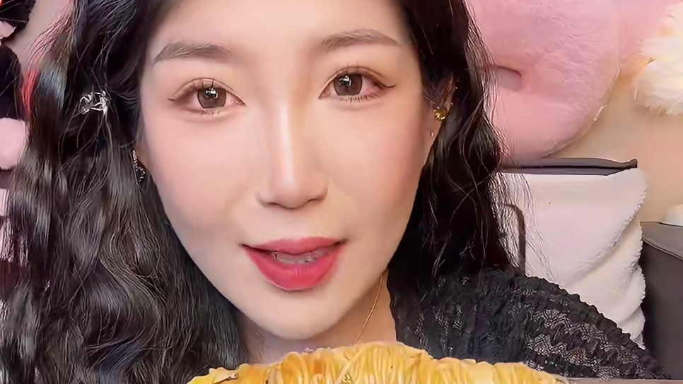 他家麻酱很浓郁！！家庭装的真的很划算！可以煮可以泡～宿舍党的小姐妹也可以放心入！有辣椒油包 但是不辣