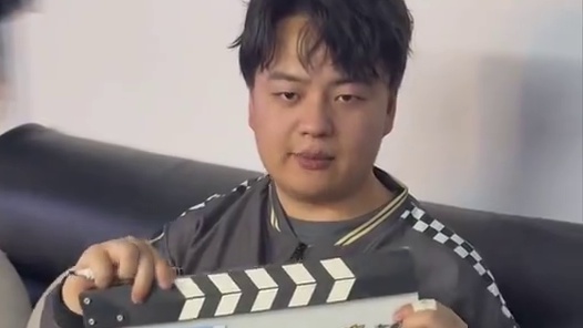 接连刷新赛道纪录，QY.千寻兴奋至极，多次嘴瓢难掩激动之心！狼队.shen屡遭队友狼队.阿升“截胡”