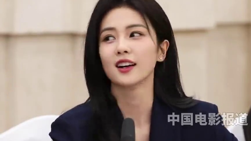 #白鹿感谢北上导演的肯定 #白鹿 说#北上 导演姚晓峰在拍摄初期对自己的肯定一直记忆犹新，虽然只是一