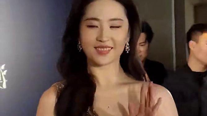 为何刘亦菲对春晚“避之不及”？本以为怕美籍被卡，了解真相才知啥叫出道22年的松弛感 #刘亦菲  #张