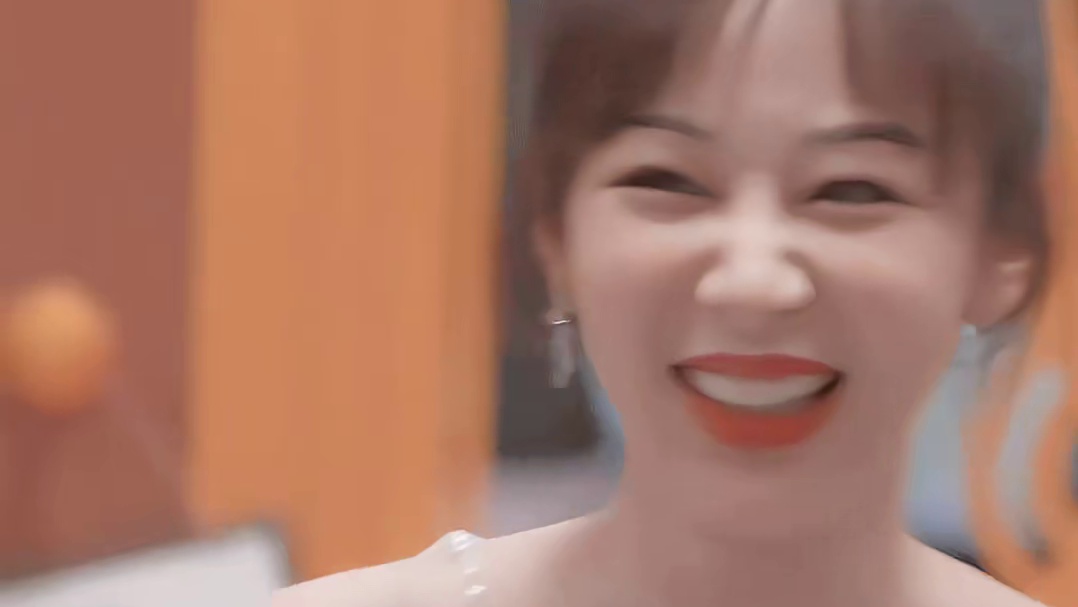 不是在拌嘴就是在拌嘴的路上