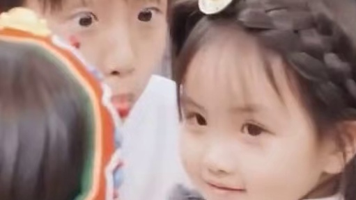 锁锁真的好宠允儿呀！