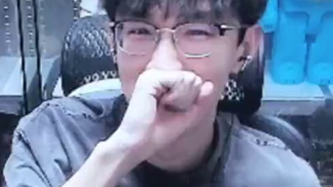 这就是在网易游戏花几万的回报吗？ 