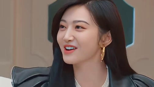 告别恋爱脑 只需要一个菊姐就够了