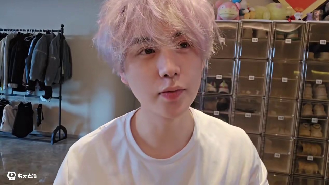 【童锦程】日本炸串跟开盲盒一样，最后还是去了日本的川菜馆？