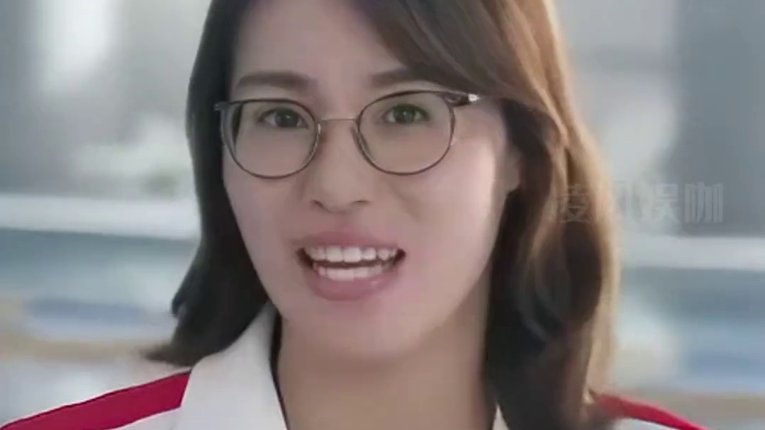 为何全红婵陈芋汐都是“平胸”？傅园慧一句话揭开真相，才知泳坛运动员的悲哀 #陈芋汐  #全红婵  #