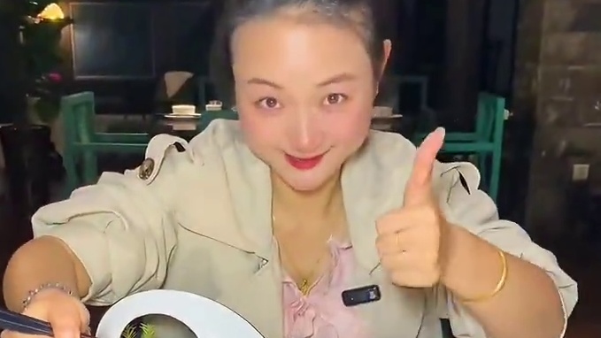 井底蛙终于上套餐了，他家蛙蛙是真的细嫩啊#井底蛙 #美蛙 #美蛙鱼火锅 #井底蛙特色火锅 #稻田蛙