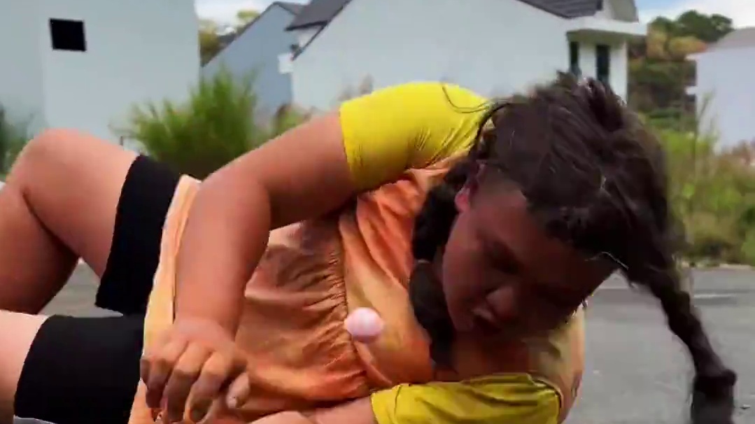 ToRung搞笑 小哥装瞎子
#搞笑#解压#看一遍笑一遍