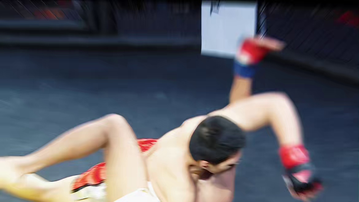 龙三格斗环球拳王巡回赛 库沙维亚斯vs彭政文