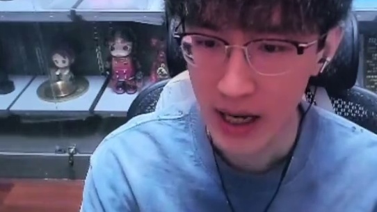 一手上的游戏我不玩 