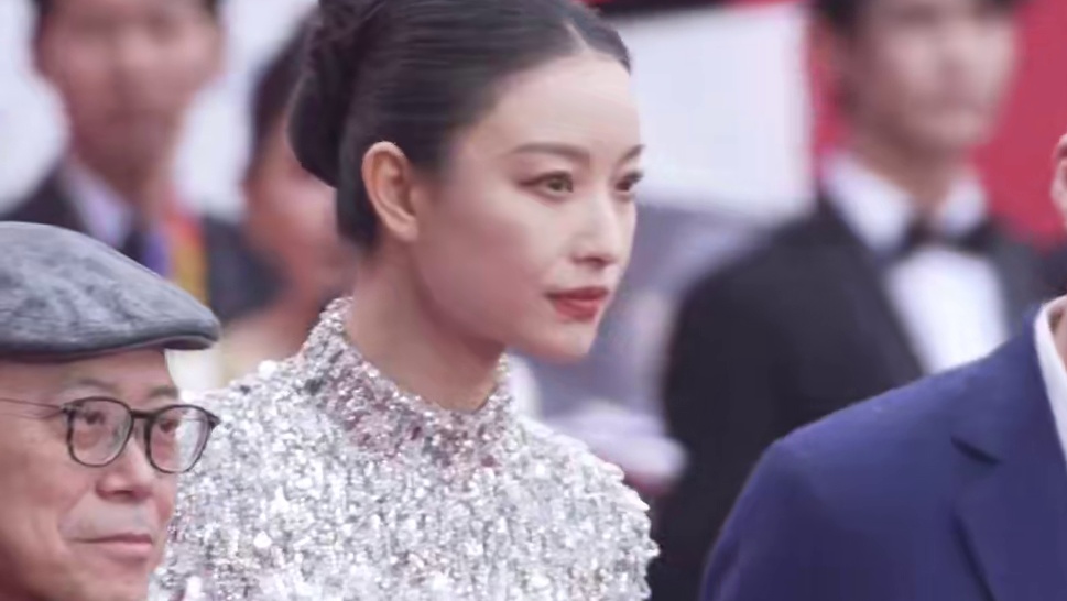 #北影节开幕式红毯 #北京国际电影节开幕式 “天坛奖”评委团 #姜文 #陈冲 #倪妮 以及英国导演大