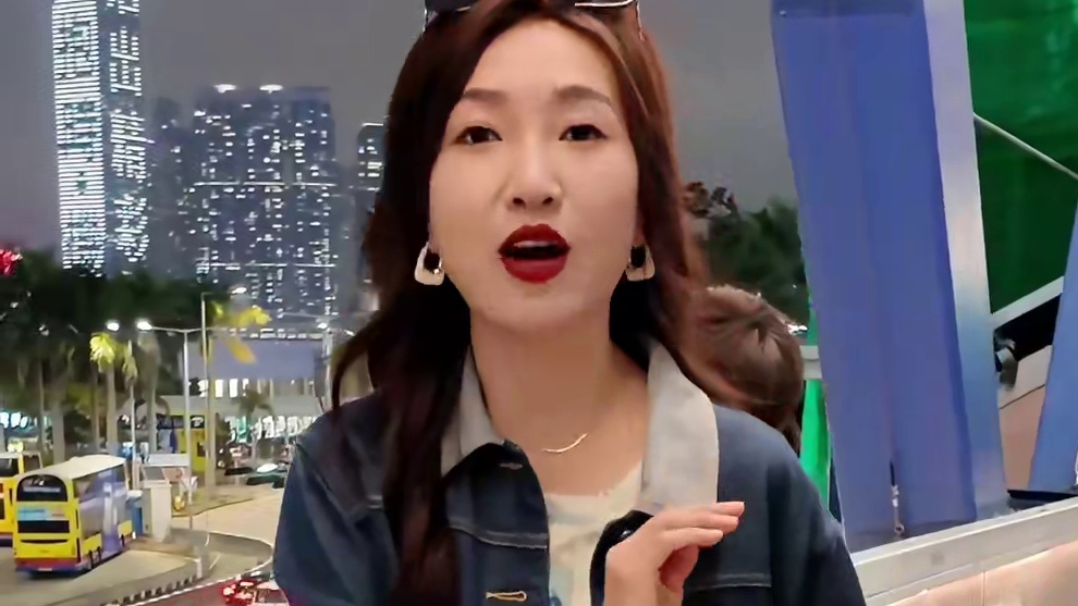 跟糕爸分享一个香港出差小趣事，他居然“破防”了！！！#日常vlog #破防就在一瞬间