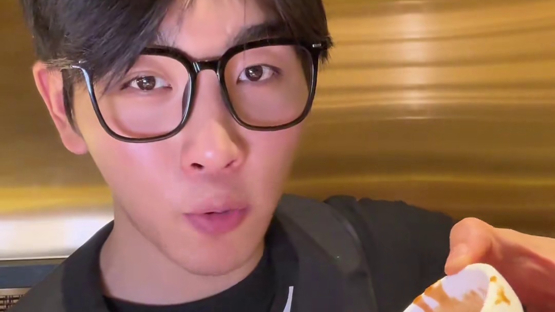 天津257元榴莲寿喜烧自助！第一次尝试榴莲➕螺蛳粉汤底的组合！涮肉非常过瘾！#今天吃啥 #深夜放毒 