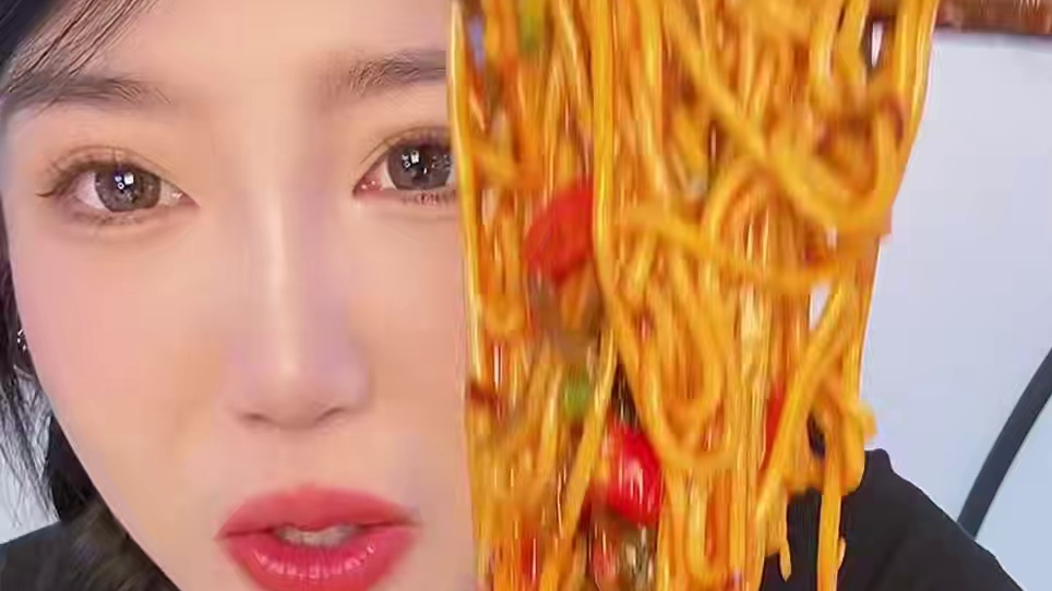 好好吃！就是很四川这边的味道 糖醋麻辣口！夏天怎么少的了凉面呢！煮个5.6分钟捞起来过过凉水拌好料就