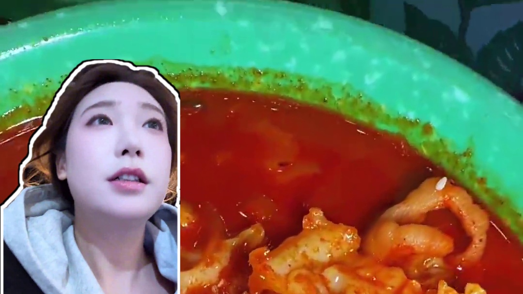 韩国路边摊海鲜拉面！！露天嗦面好舒服 #韩国 #韩国美食 #路边摊美食 #拉面