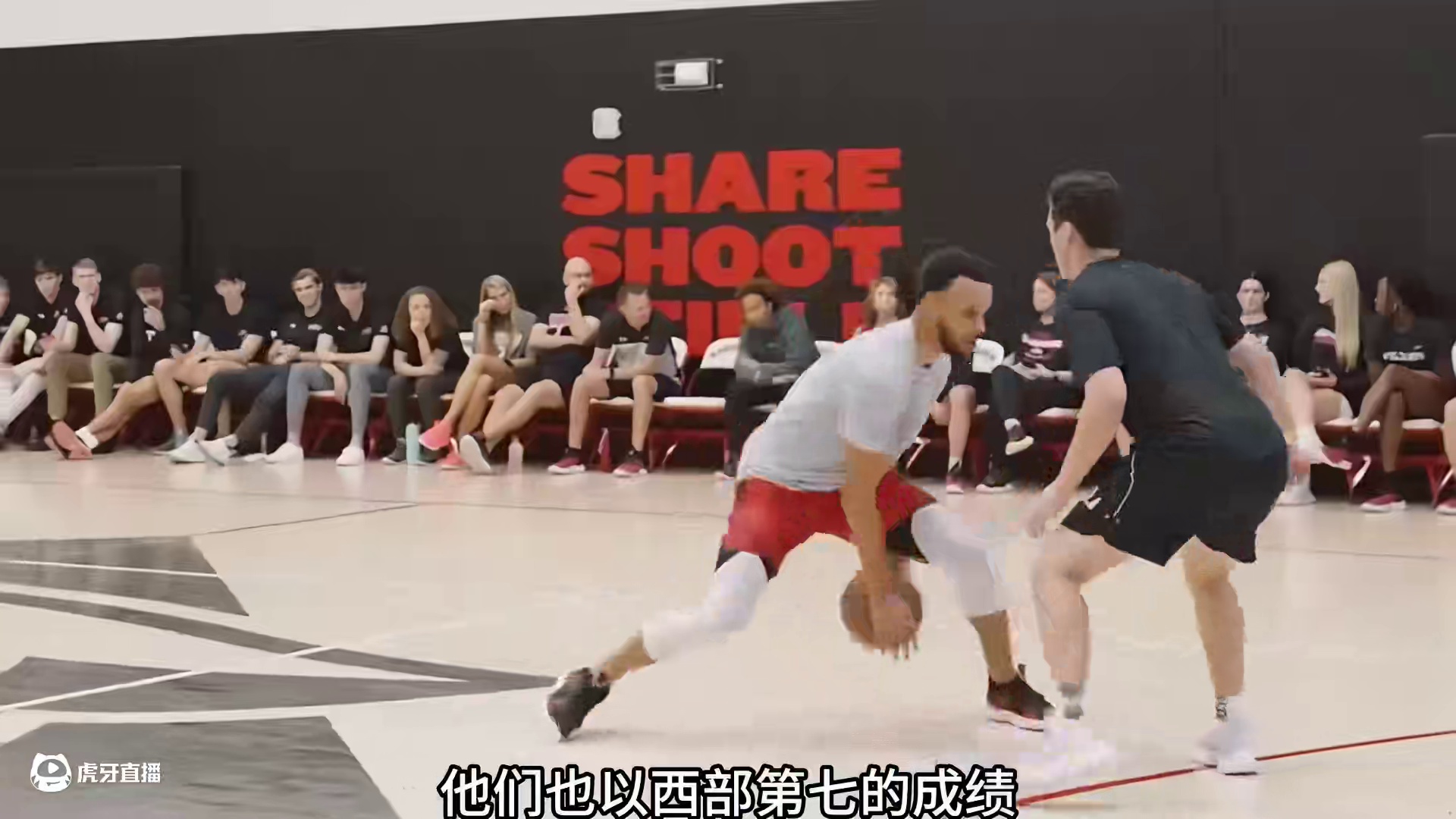 库里表示季后赛只有两支球队能对勇士造成威胁 但他们都不在西部