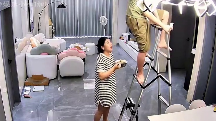 干饭人的倒霉蛋，好好吃个饭就这么难吗？#干饭人 #干饭人的倒霉瞬间 #看一遍笑一遍 #倒霉蛋 #万万