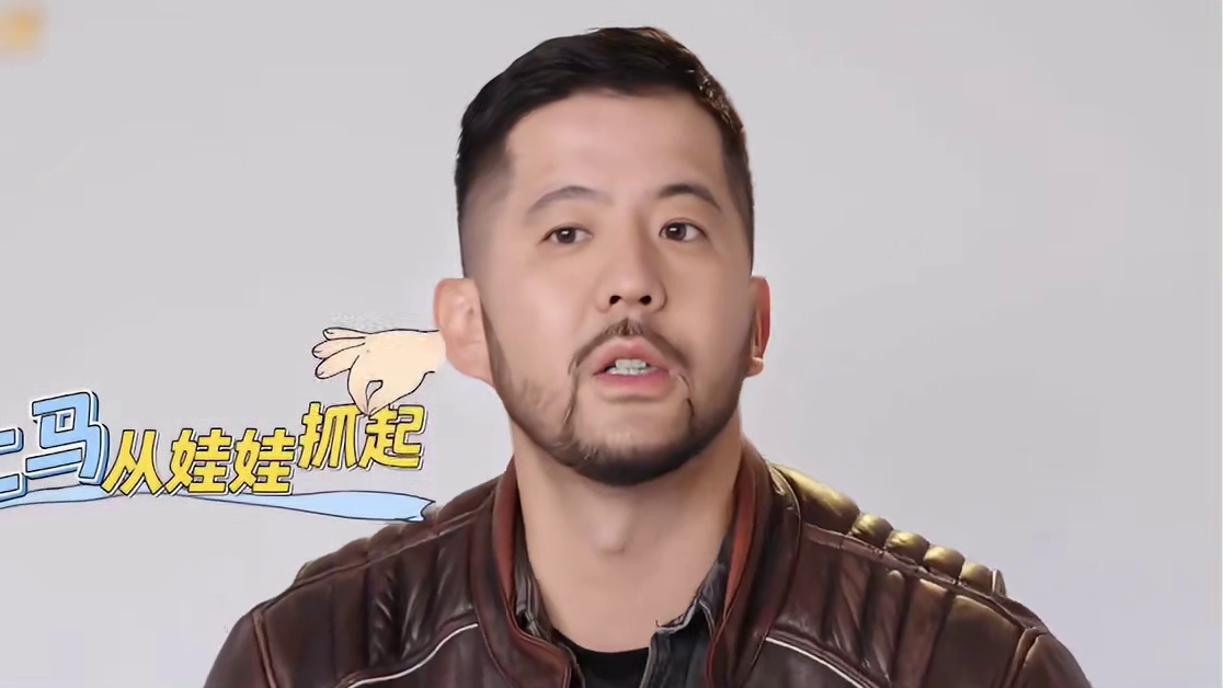 9个月萌娃居然能骑马，新疆爸爸能驾驭草原所有烈马