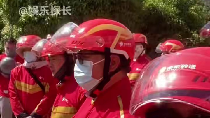 #京东  直接开撕了，原来商战真这么朴实#外卖 #商战 #骑手小哥