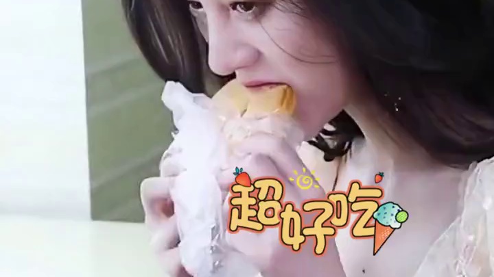 为何鞠婧祎面包嚼84下？代入杨幂视角，才知是内行人才知道的秘密#鞠婧祎 #杨幂 #古力娜扎 #娱乐评