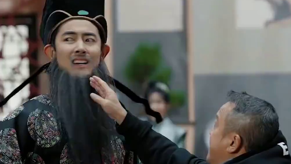 #无限超越班  #曾志伟  没躲过#纪凌尘  也没躲过#丁真  ，该来的还是来了