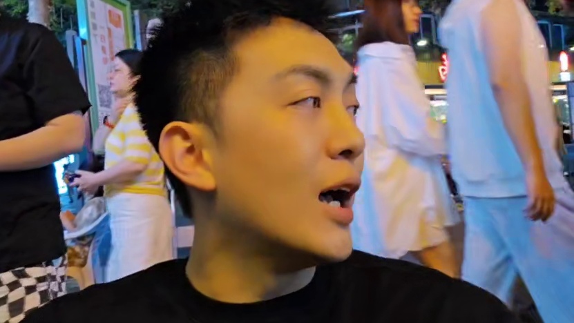 【集梦格子九】美女的手有小肉坨，属于守财的类型！