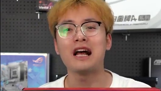 嘻嘻，不嘻嘻！主板要涨价了，天塌了呀！#华硕 #主板 #X870