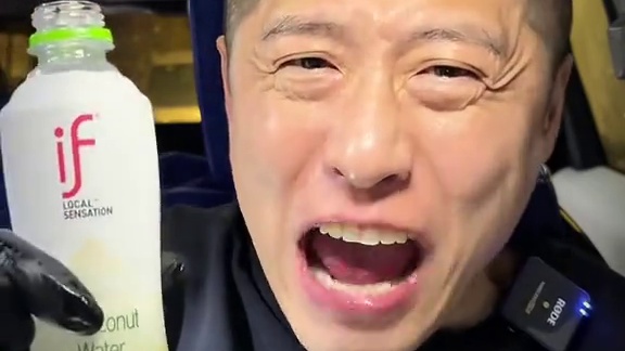 深夜大肘子快乐水嘎嘎香 #大牌试用 #深夜食堂 #大口吃肉 #妈呀太香了