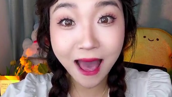 酬恩果然是你想着学生党！到手4个北海道奶香土司！这个比之前吐司更软！没有脱氢乙酸钠！真的奶香好吃！#