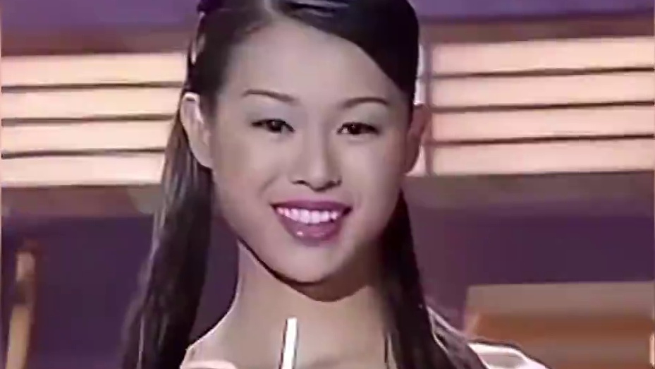 胡杏儿用23年证明，与其Do脸不如Do气场！#胡杏儿 #形象管理 #freya线上诊断 #形象美学 