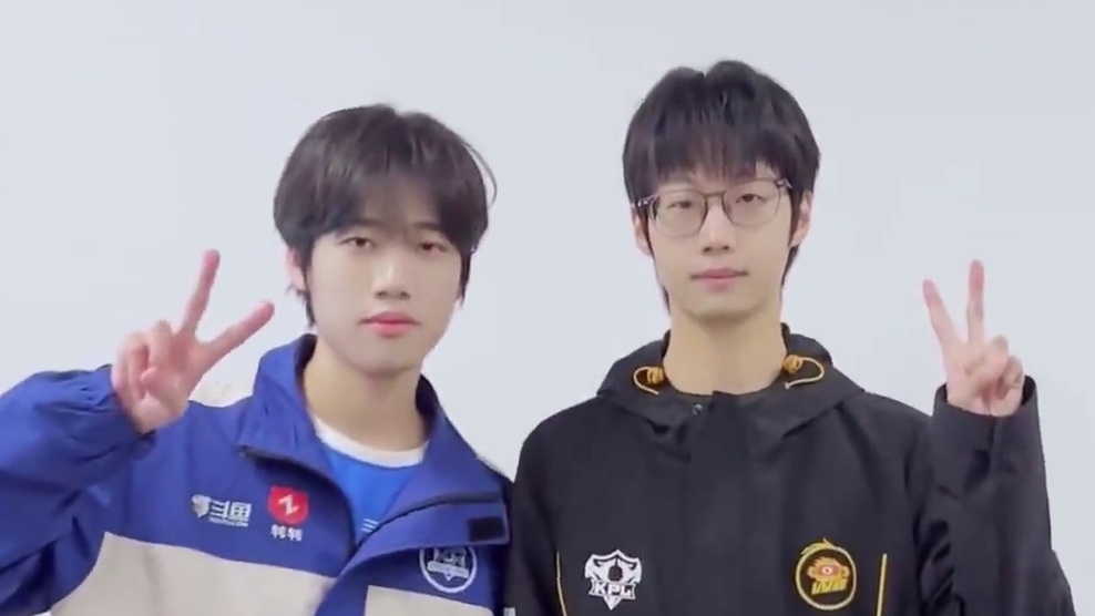 别眨眼 就变这一次 #北京WB暖阳林恒  #eStar清融  #2025KPL春季赛