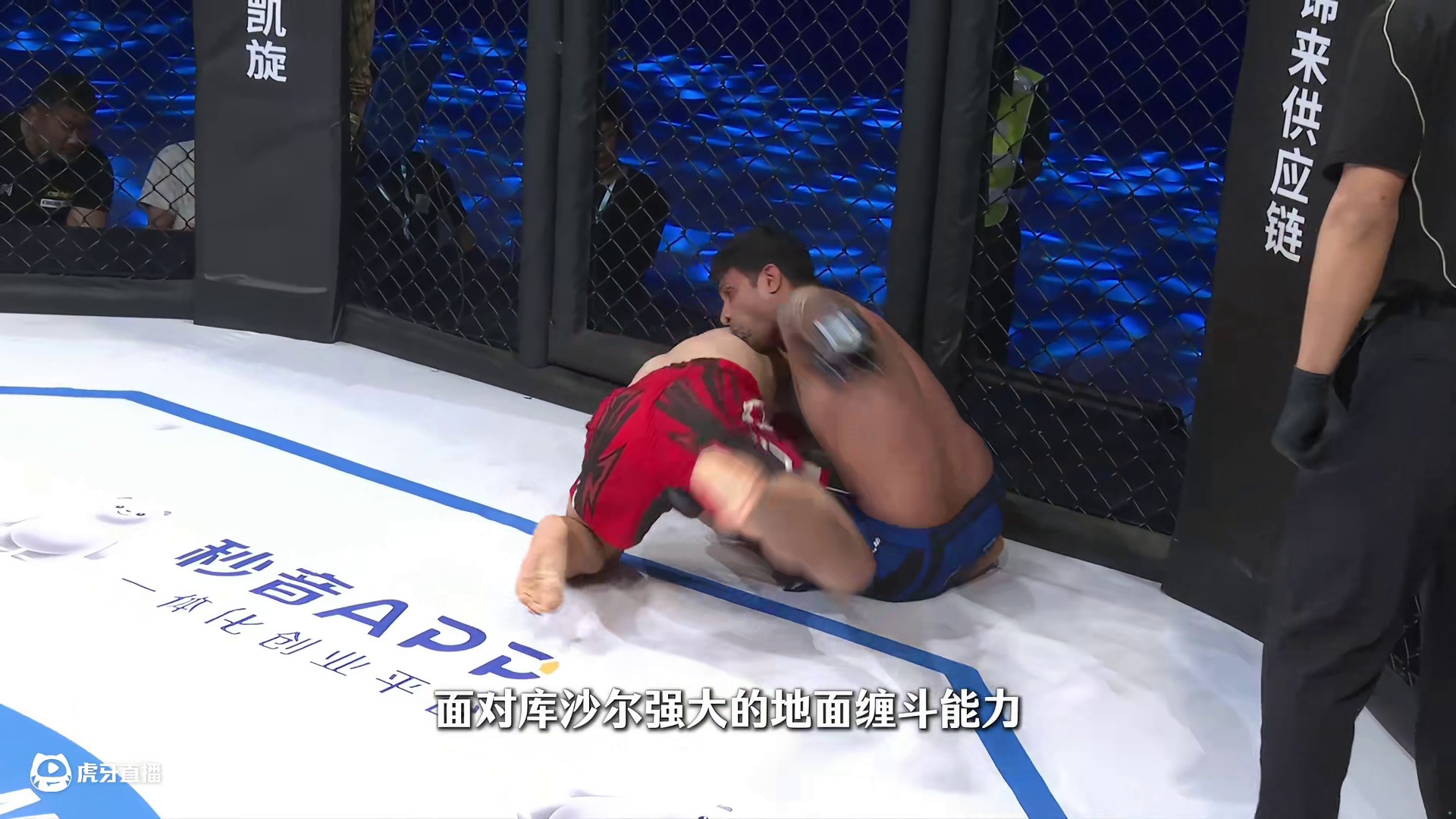 龙三格斗环球拳王巡回赛 贾穷VS库沙尔 维亚斯